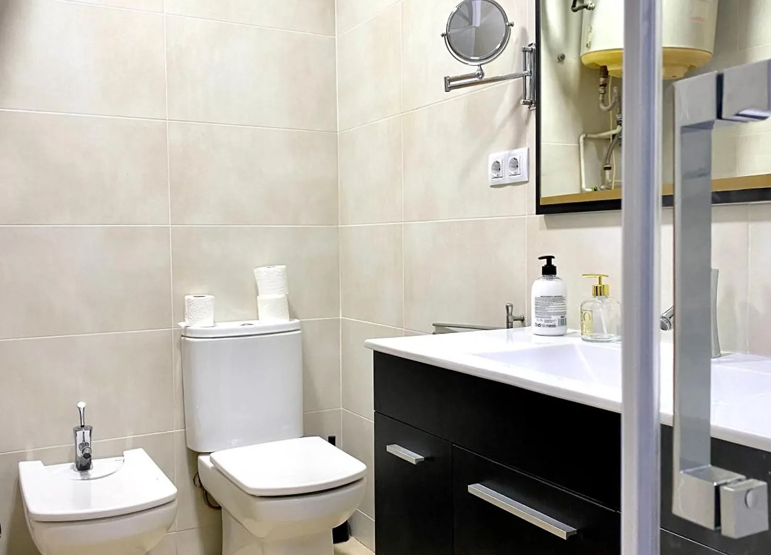 Long Stays Terrassa Near Center Apartment